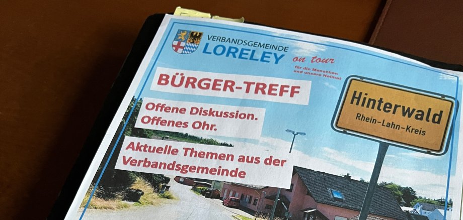 Eine Seite der Wochenzeitung mit der Anzeige zum Bürger-Treff in Hinterwald.