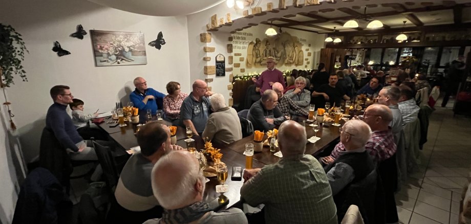 Zahlreiche Braubach Bürgerinnen und Bürger besuchten den Bürgerstammtisch